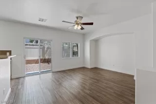 Photo #5: 2587119 Listing