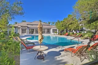 Photo #2: 2587120 Listing