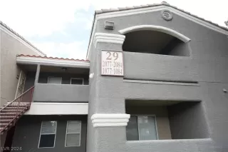 Photo #1: 2587151 Listing 