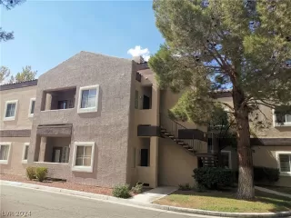 Photo #2: 2587163 Listing