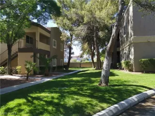 Photo #3: 2587163 Listing