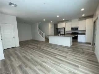 Photo #3: 2587221 Listing 