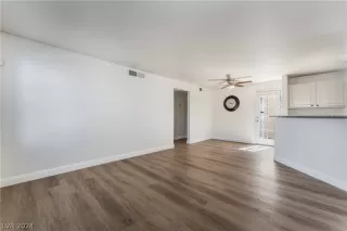 Photo #3: 2587240 Listing 