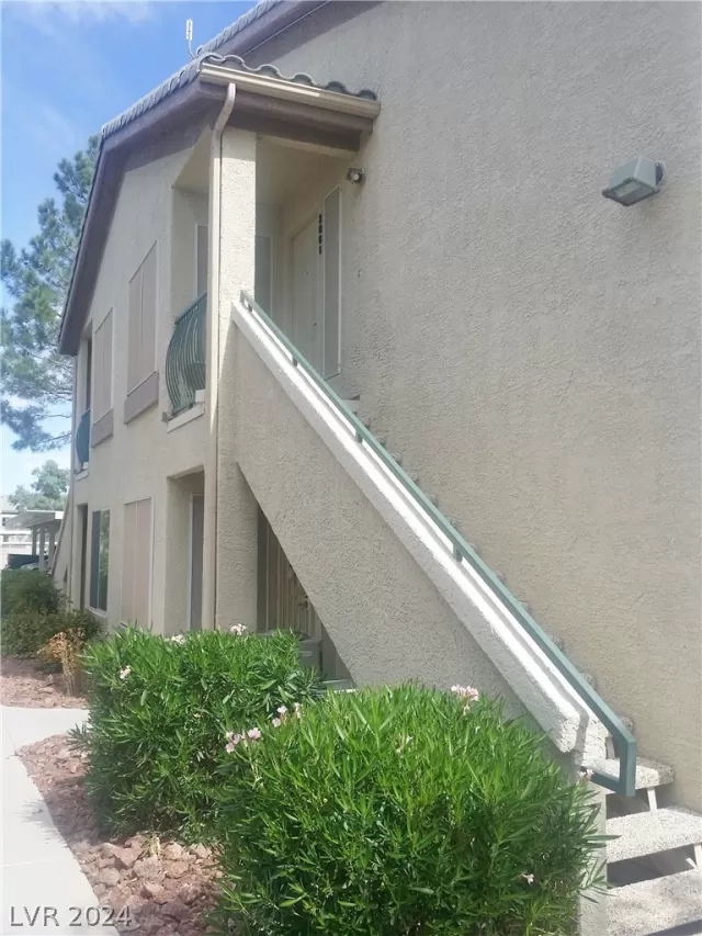 MLS: 2587241 Condo For Sale