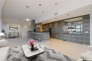 Photo #1: 2587245 Listing