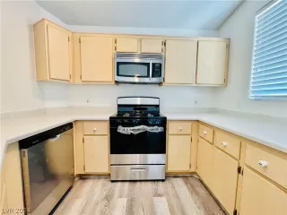 Photo #6: 2587278 Listing 