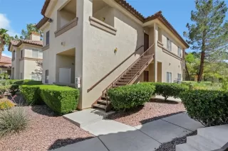 Photo #2: 2587290 Listing