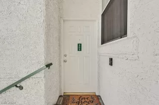 Photo #1: 2587337 Listing 