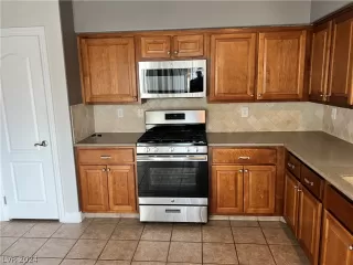 Photo #6: 2587451 Listing 