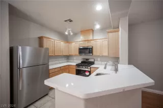 Photo #6: 2587457 Listing 