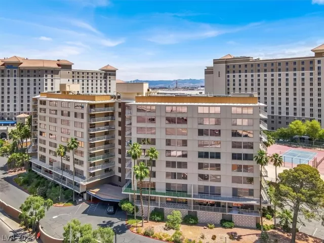 MLS: 2587476 Condo For Sale