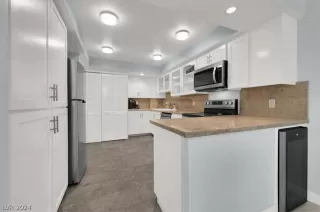 Photo #6: 2587476 Listing 