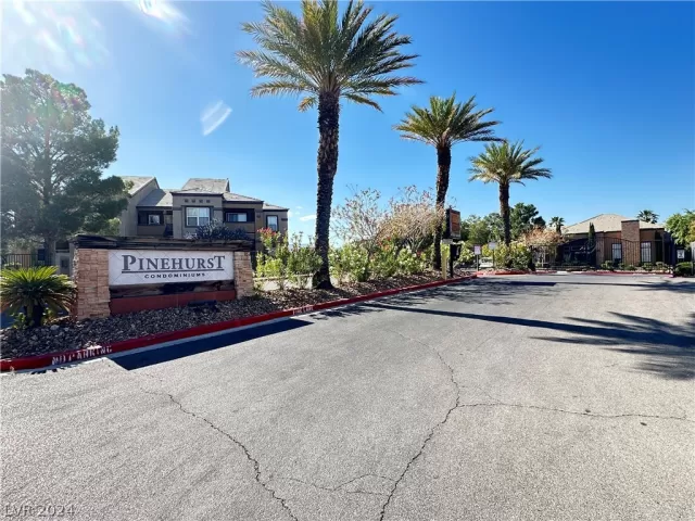 MLS: 2587484 Condo For Sale