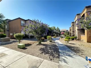 Photo #2: 2587484 Listing 