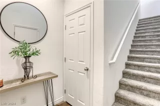 Photo #3: 2587550 Listing 