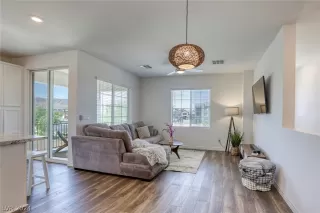 Photo #5: 2587550 Listing 