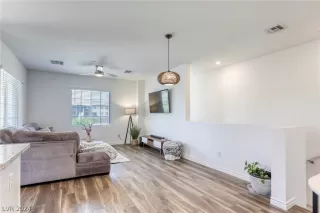 Photo #6: 2587550 Listing 