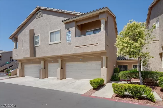 MLS: 2587553 Condo For Sale