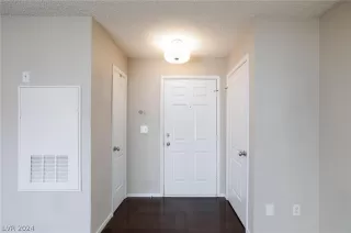 Photo #4: 2587576 Listing