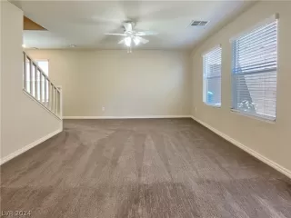 Photo #2: 2587604 Listing