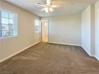 Photo #4: 2587604 Listing