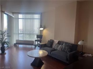 Photo #3: 2587629 Listing 