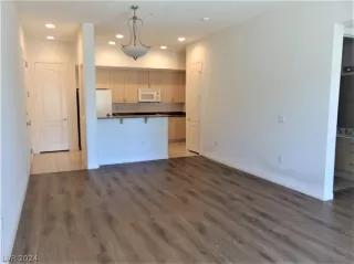 Photo #4: 2587643 Listing 