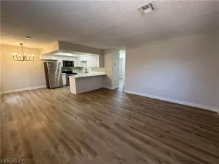 Photo #3: 2587688 Listing 