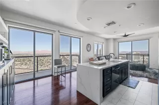 Photo #1: 2587745 Listing 