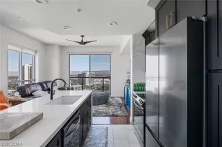 Photo #5: 2587745 Listing 