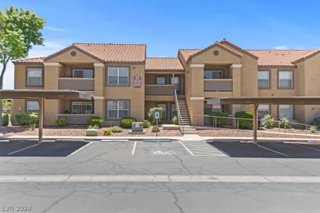 MLS: 2587746 Condo For Sale