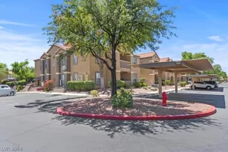 Photo #1: 2587746 Listing