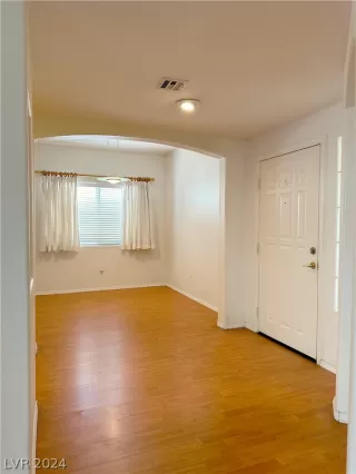 Photo #2: 2587772 Listing 