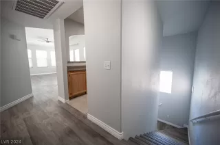 Photo #3: 2587784 Listing 