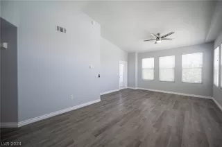 Photo #6: 2587784 Listing 