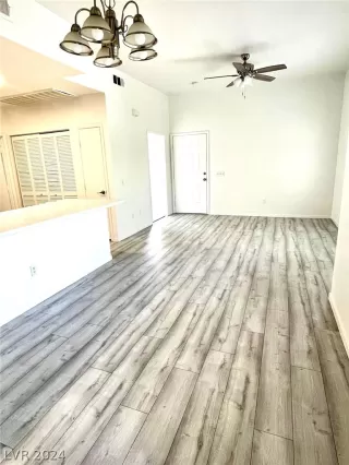 Photo #2: 2587862 Listing 