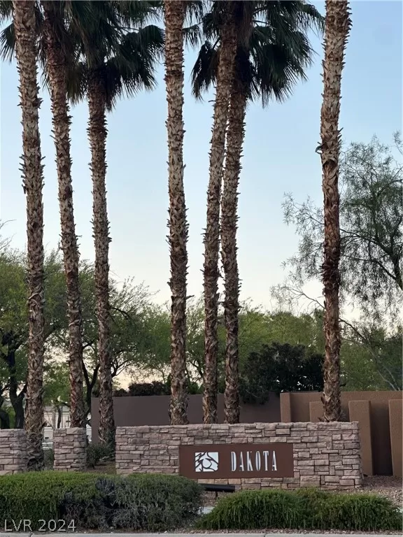 MLS: 2587878 Condo For Sale