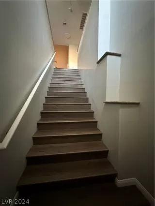 Photo #2: 2587878 Listing 