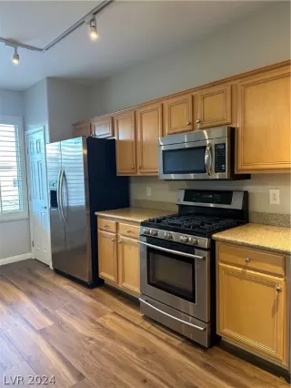 Photo #3: 2587878 Listing 