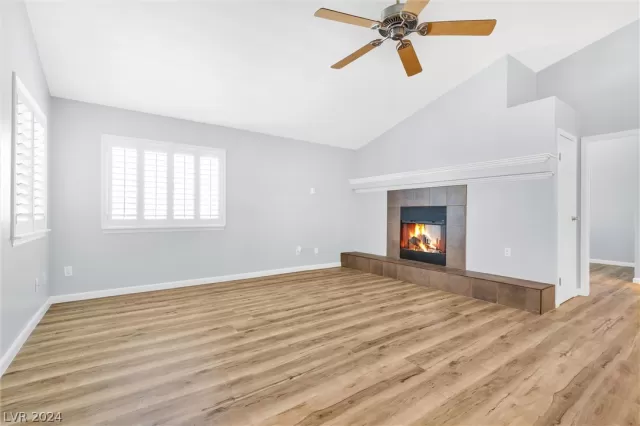 MLS: 2587886 Condo For Sale