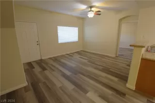 Photo #2: 2587905 Listing 