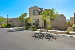 Photo #1: 2587910 Listing 