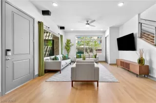 Photo #2: 2587910 Listing 