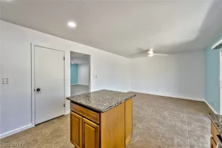 Photo #5: 2587927 Listing 