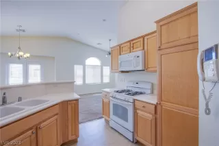 Photo #4: 2587956 Listing 