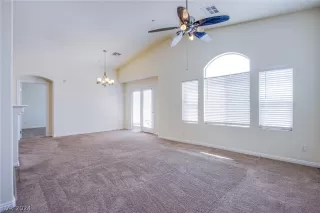 Photo #5: 2587956 Listing 