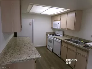 Photo #6: 2587969 Listing 