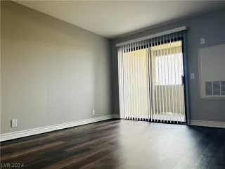 Photo #3: 2587971 Listing 