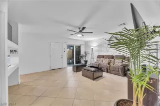 Photo #6: 2588002 Listing 