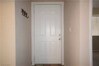 Photo #1: 2588039 Listing 